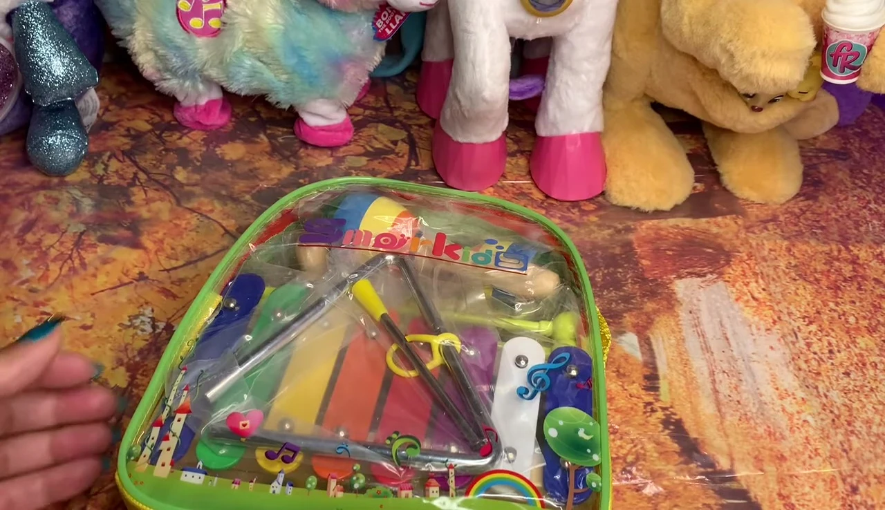 The cute Smart Kids branded bag
