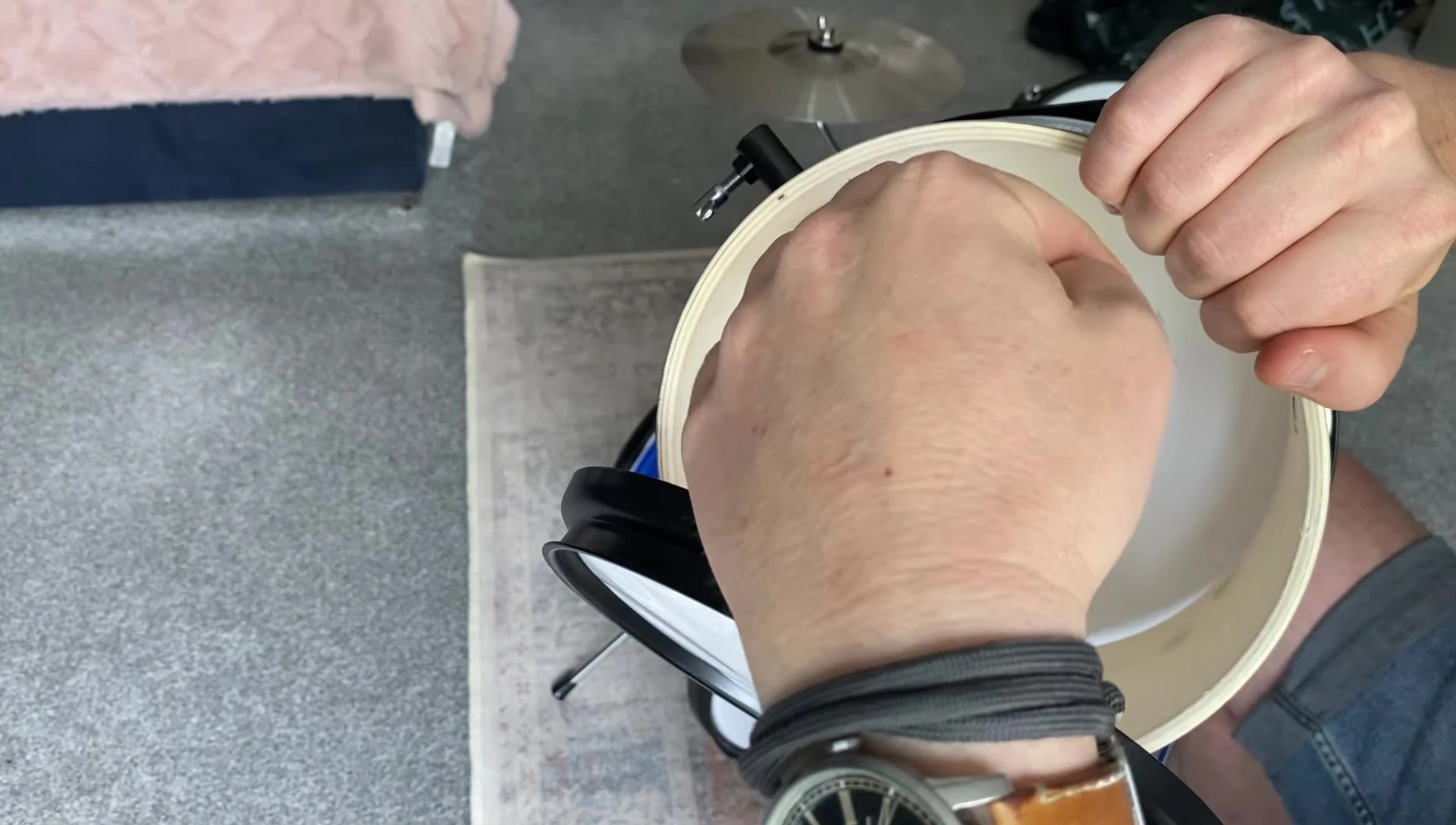 Fixing the rattling snare drum