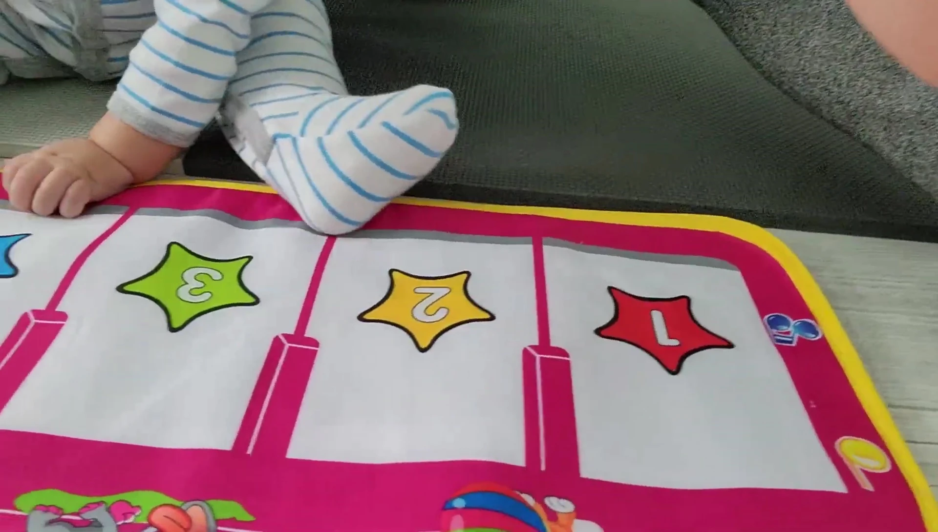 Overall shot of the SANMERSON Piano Mat