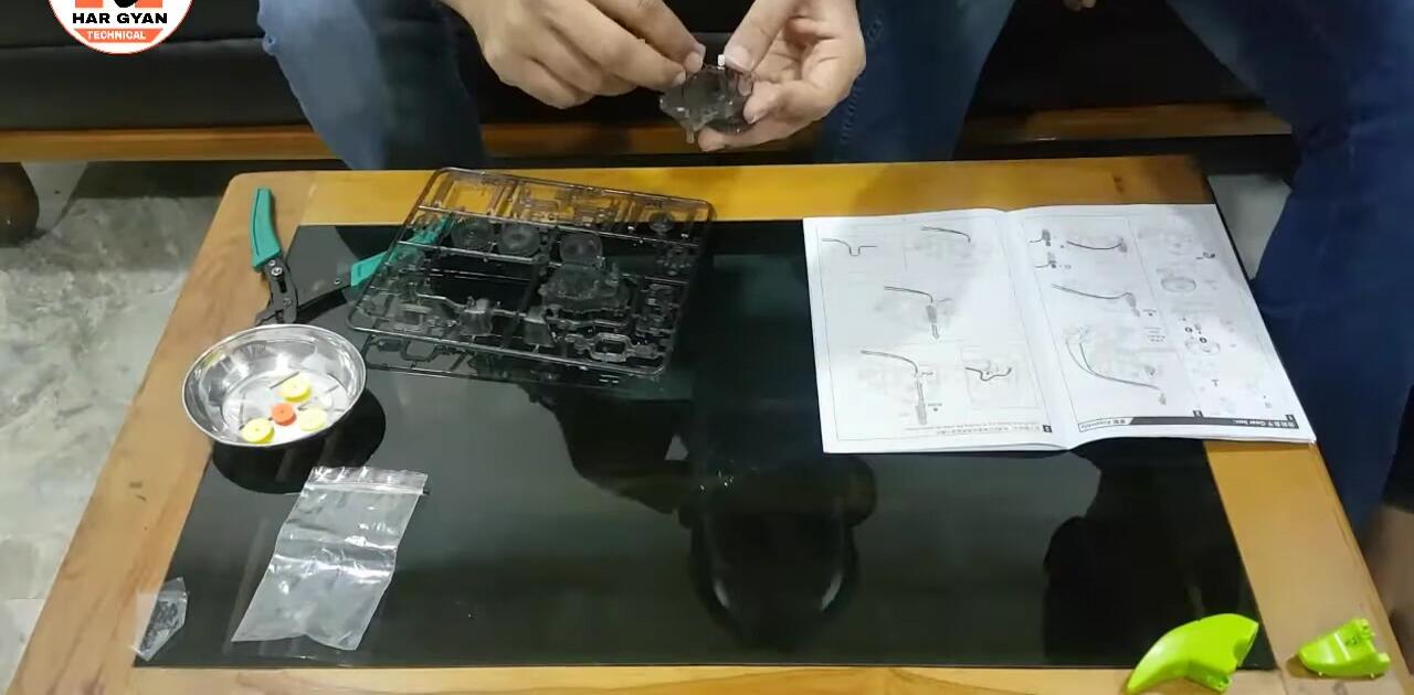 The robot moving in response to sunlight