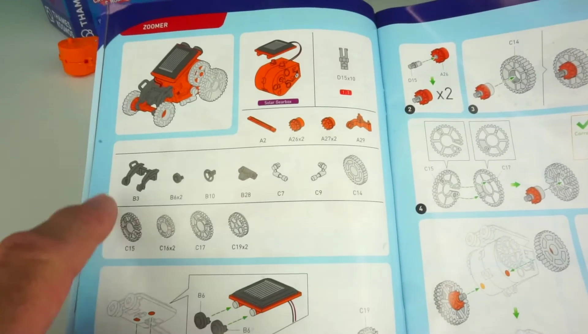 Color-coded pieces for Zoomer