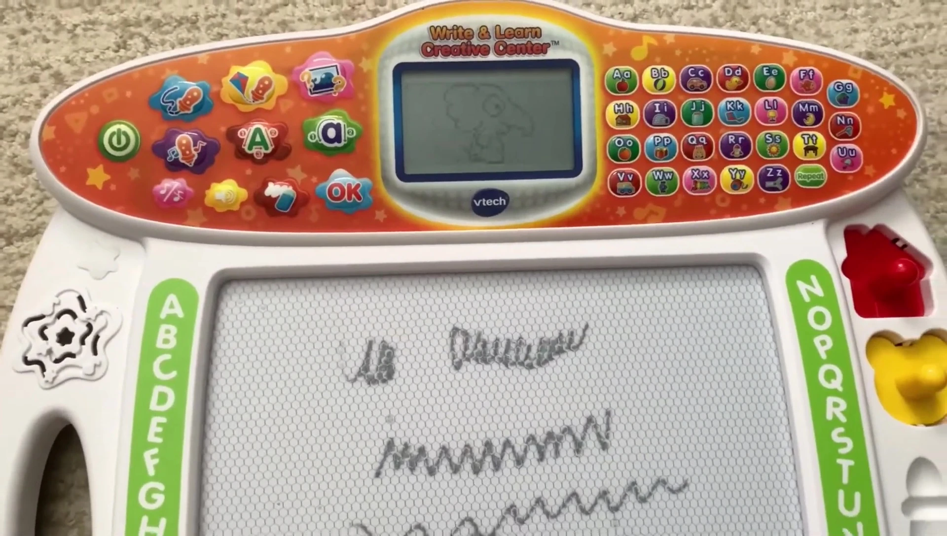 Screen displaying the uppercase letter writing activity.