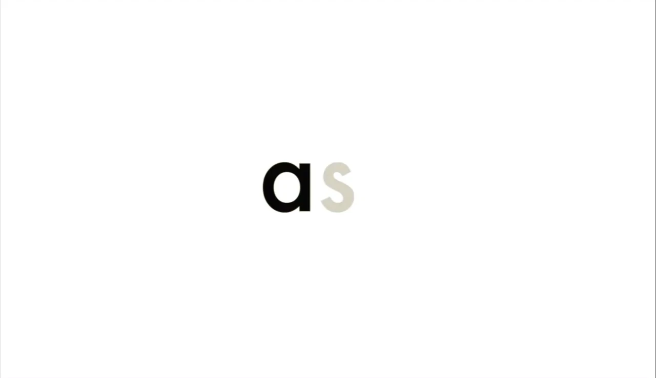 An image showing the size and handling of the flashcards