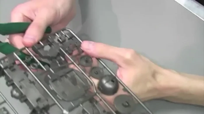 Prepare Landing Gear: Remove parts B6 and B9, slide B9 over B16.