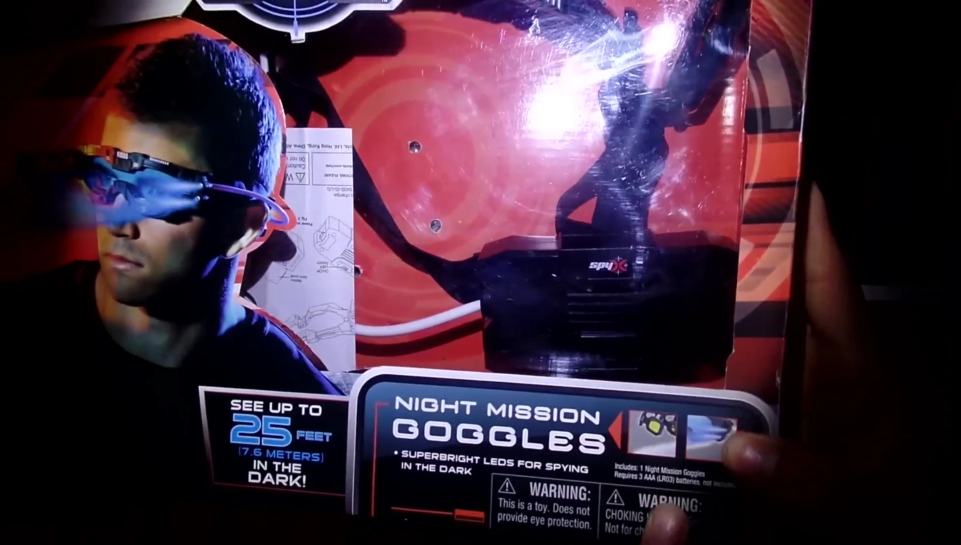 The SpyX Goggles packaging showing key features.