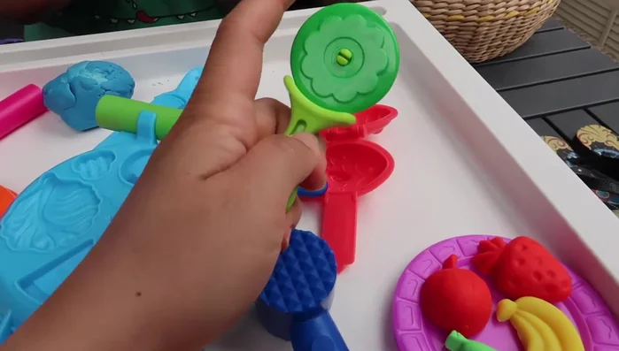 Introduce cutting skills using tools.