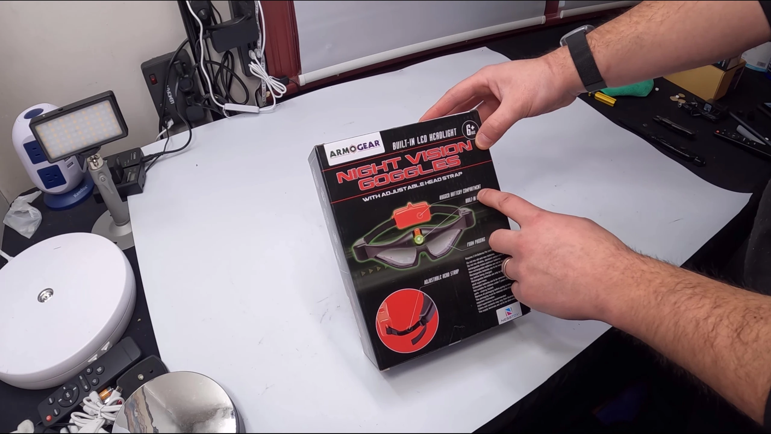 Image highlighting the foam padding and battery compartment
