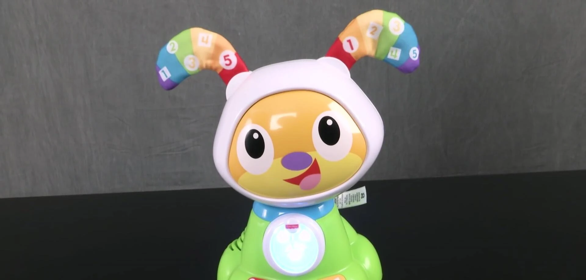 The BeatBowWow's head, tail, and ears moving.