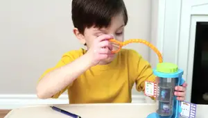 Beaker Creatures Magnification Chamber Review: A Fun Science Experiment for Kids