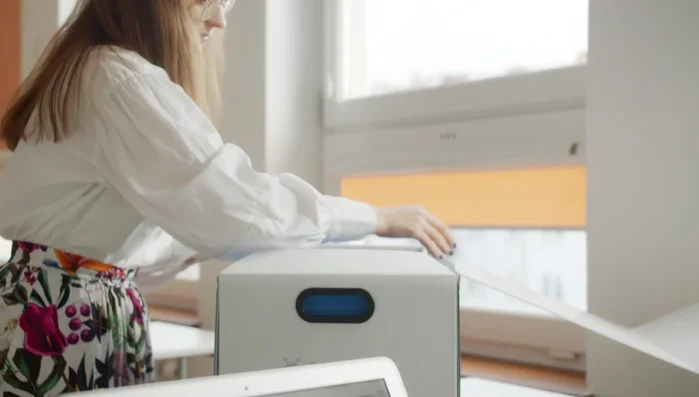 Employ the dedicated app for engaging scientific experiments with a single click.