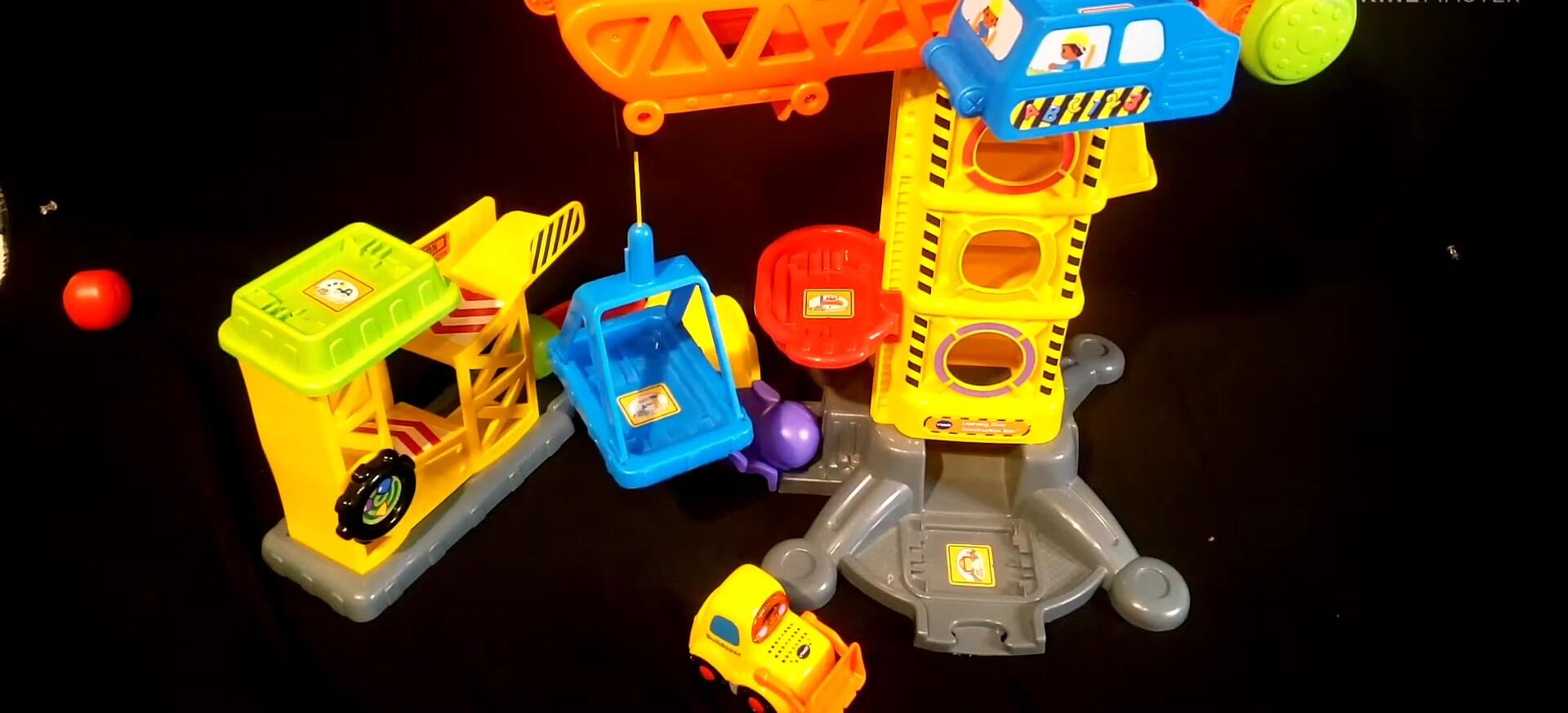 A child assembling the tracks, illustrating the play aspect.