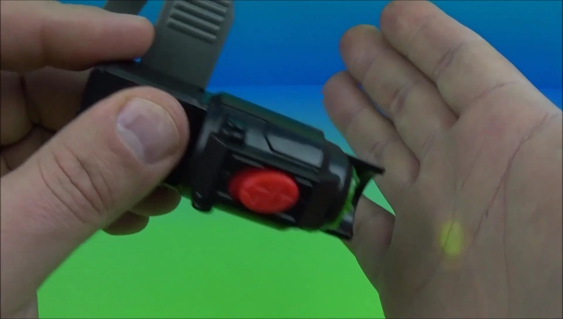 The headset lit up, highlighting the yellow LED.