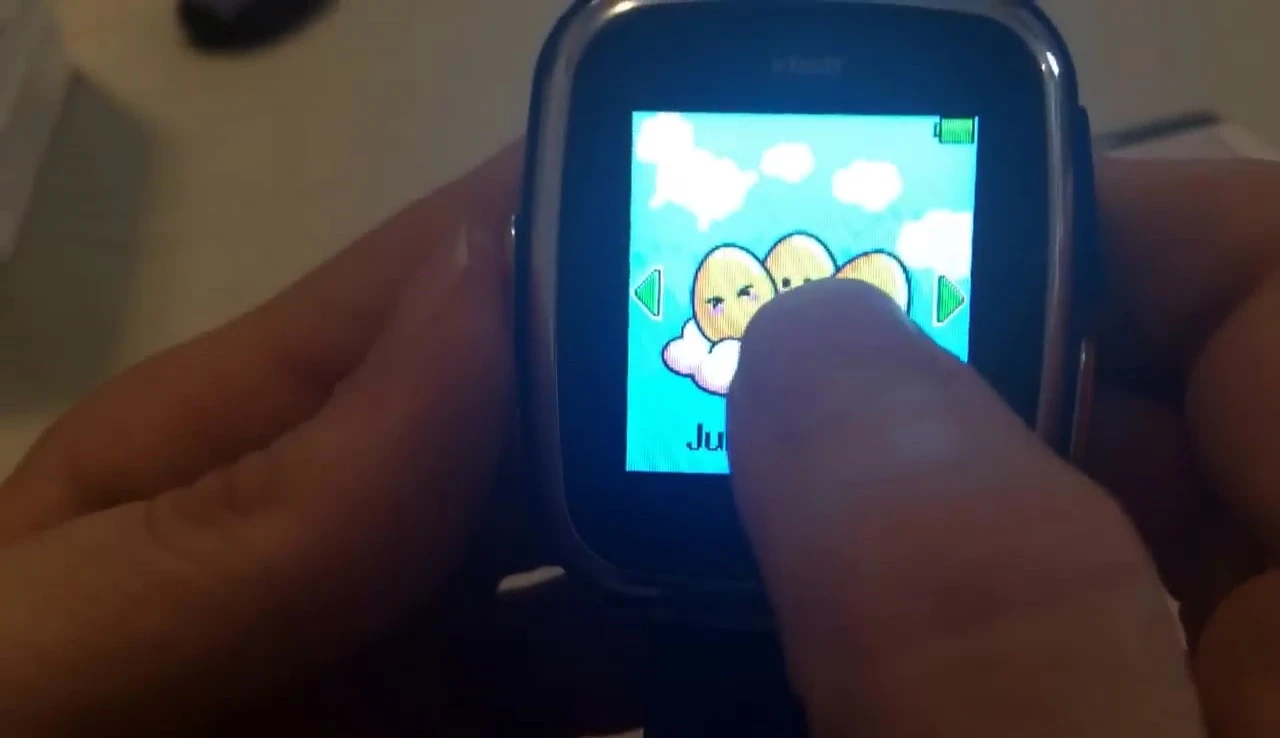 Screenshot of the 'Jumping Egg' game interface on the Kidizoom Smartwatch DX.